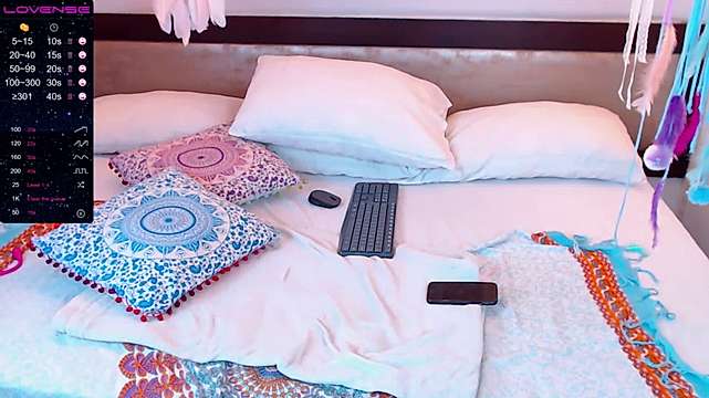 sam_deivid naked stripping on cam for live sex video chat
