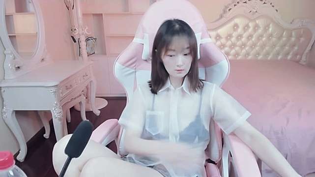 Xue-erYa naked stripping on cam for live sex video chat