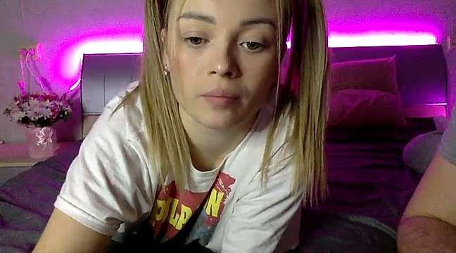 Dream_Lust naked stripping on cam for live sex video chat