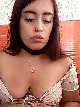 individua_01 naked stripping on cam for live sex video chat