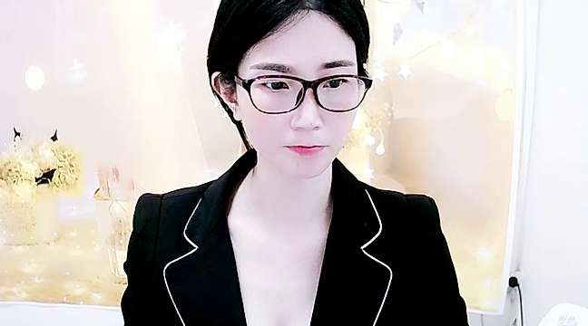 J_FENG520 naked stripping on cam for live sex video chat