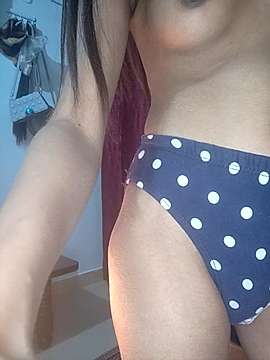 SIYABABY900 naked stripping on cam for live sex video chat