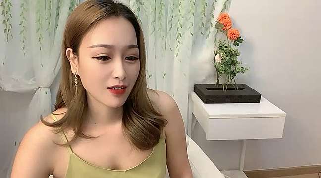 TW-chloe naked stripping on cam for live sex video chat