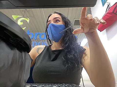 IrisRouse naked stripping on cam for live sex video chat