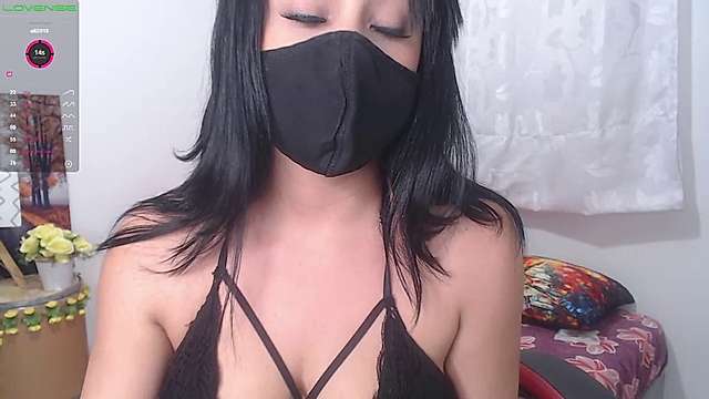 kalinda_hot_ naked stripping on cam for live sex video chat