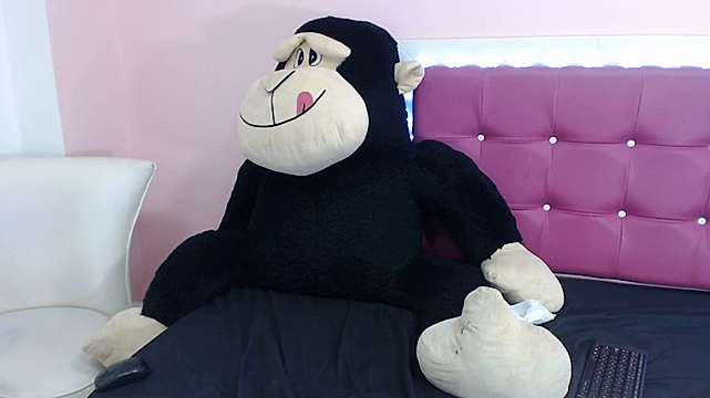 karla_smith8 naked stripping on cam for live sex video chat