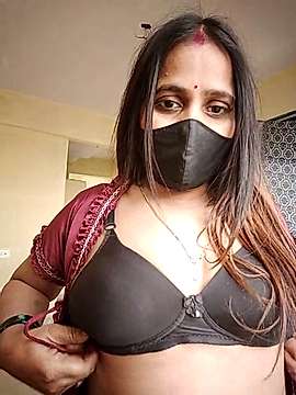 Nasha43 naked stripping on cam for live sex video chat