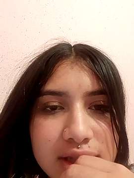 TammySweet1 naked stripping on cam for live sex video chat