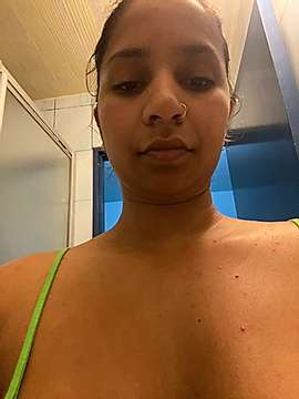 tweetypie21 naked stripping on cam for live sex video chat