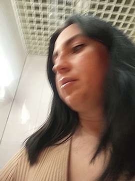 Adelaidahot naked stripping on cam for live sex video chat