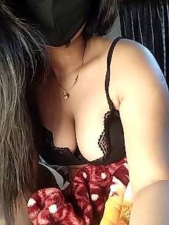angelSurti naked stripping on cam for live sex video chat