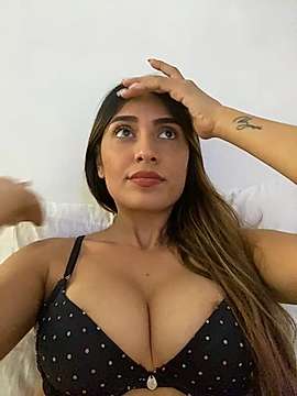 Annax2_ naked stripping on cam for live sex video chat