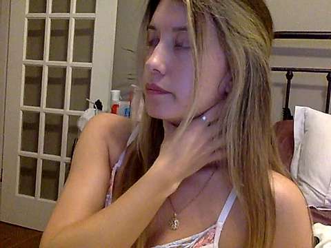 danilustt naked stripping on cam for live sex video chat