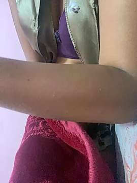 hlkdristi naked stripping on cam for live sex video chat