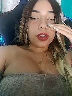 miafresa_hot naked stripping on cam for live sex video chat