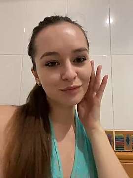 Olivia_Olive naked stripping on cam for live sex video chat