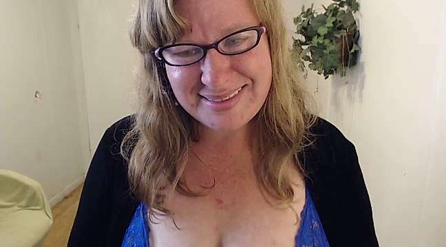 RiverRain naked stripping on cam for live sex video chat