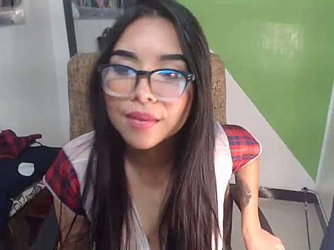 sophiaprince naked stripping on cam for live sex video chat