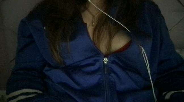 Orsacchiotta22 naked stripping on cam for live sex video chat