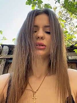 PrincessaHill_ naked stripping on cam for live sex video chat