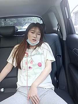 tiantian929 naked stripping on cam for live sex video chat