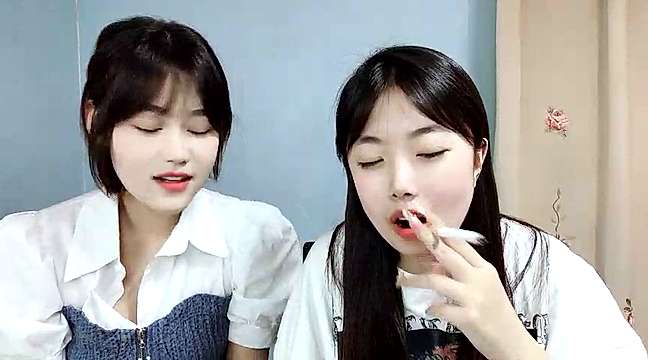 XiaoJingYa naked stripping on cam for live sex video chat