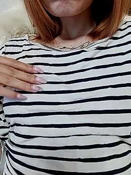 alice_kissme naked stripping on cam for live sex video chat
