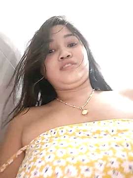 Bella-Naughty naked stripping on cam for live sex video chat