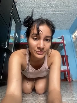 Alice_rossess naked stripping on cam for live sex video chat