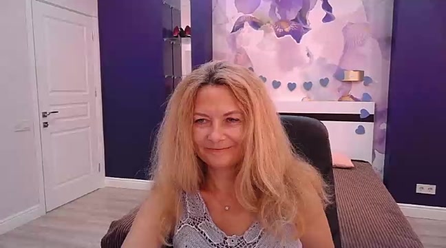 Lucy__Kim naked stripping on cam for live sex video chat
