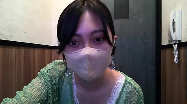 Renka-hh naked stripping on cam for live sex video chat