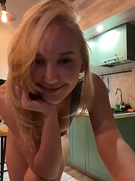 MariaTull naked stripping on cam for live sex video chat