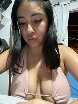 Melissasweett_ naked stripping on cam for live sex video chat