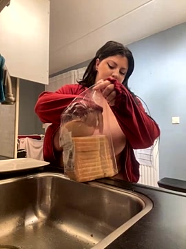 CurvyKimmy1 naked stripping on cam for live sex video chat