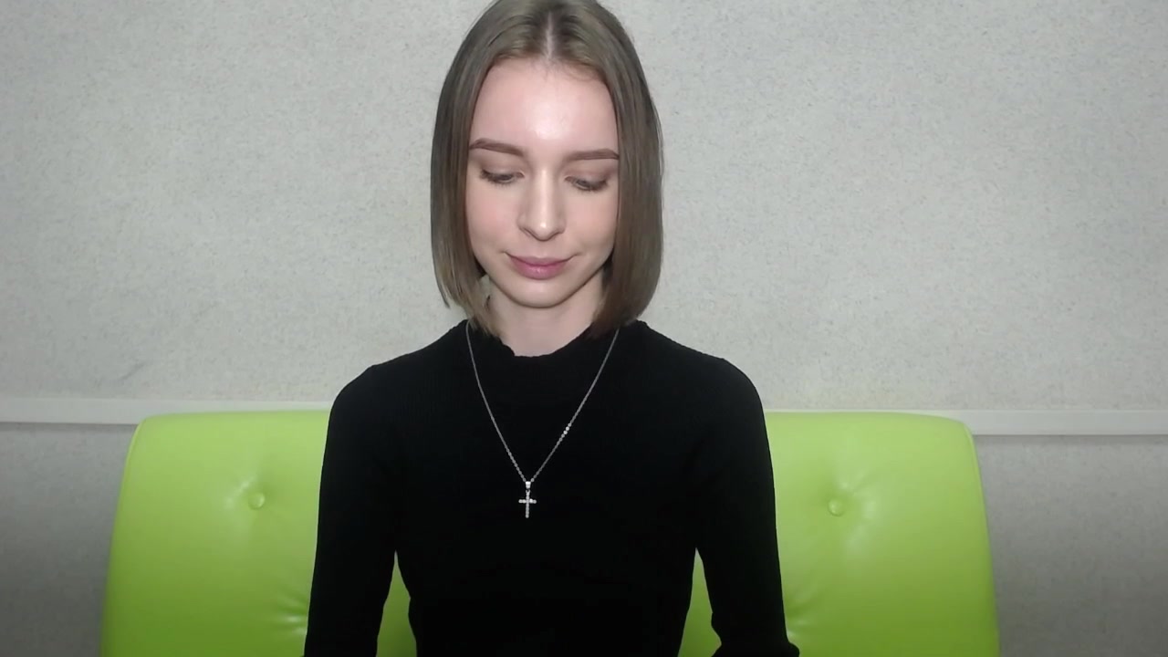 LamaKare naked stripping on cam for live sex video chat