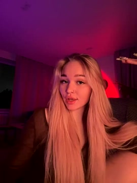 Amaryllis naked stripping on cam for live sex video chat