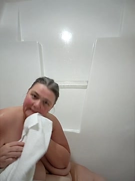 AmberDeepThroat naked stripping on cam for live sex video chat