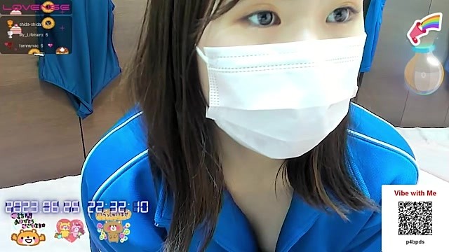 AIHARAxxRYOUKO naked stripping on cam for live sex video chat