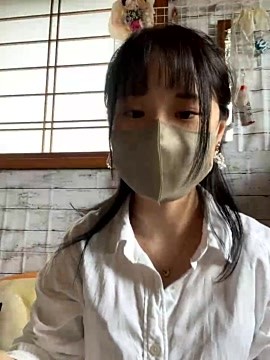 muuchi_19 naked stripping on cam for live sex video chat