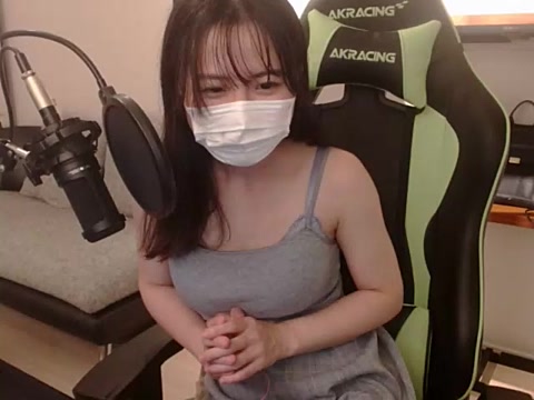 Nonchan_ naked stripping on cam for live sex video chat