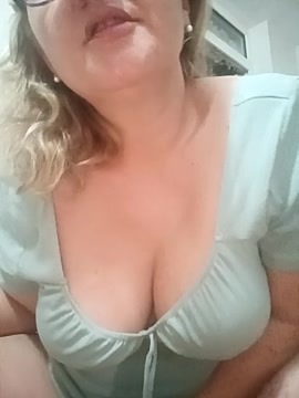 YoSoyAlexa naked stripping on cam for live sex video chat