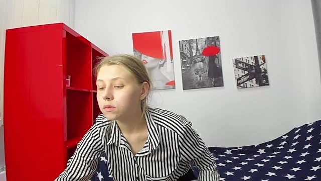 Honey_berry naked stripping on cam for live sex video chat