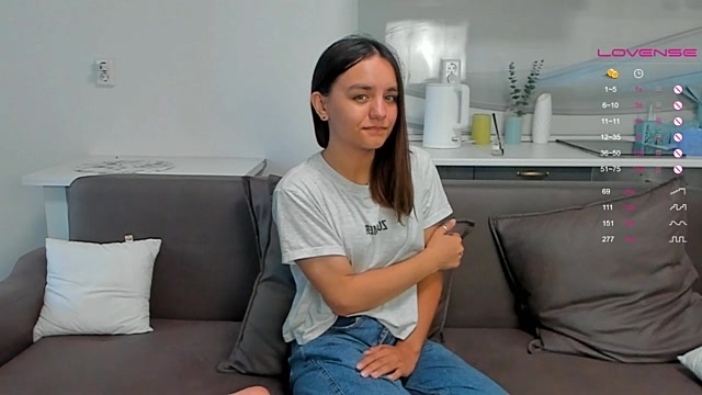 TonyaWeek naked stripping on cam for live sex video chat