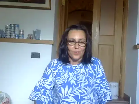 Ulyana72882 naked stripping on cam for live sex video chat