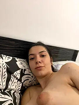 vanesakim naked stripping on cam for live sex video chat