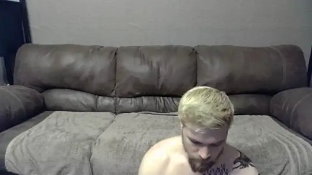 Baldr_Skadi naked stripping on cam for live sex video chat