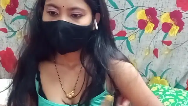 Fuckstar09 naked stripping on cam for live sex video chat