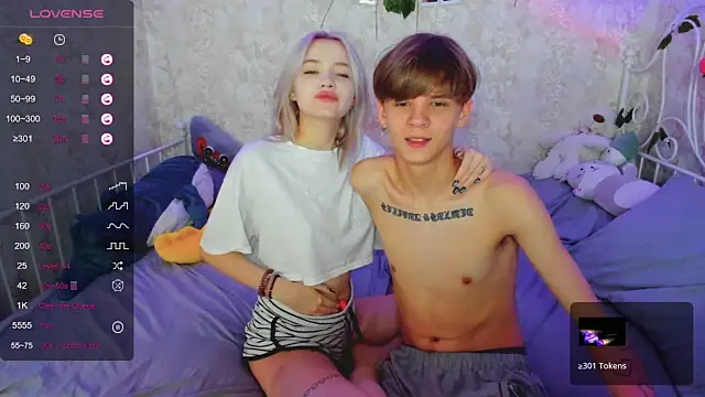 lovesexdreamss_ naked stripping on cam for live sex video chat