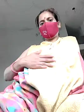 vndesi naked stripping on cam for live sex video chat