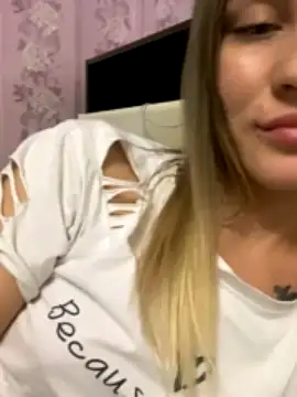 DreamGirl-777 naked stripping on cam for live sex video chat